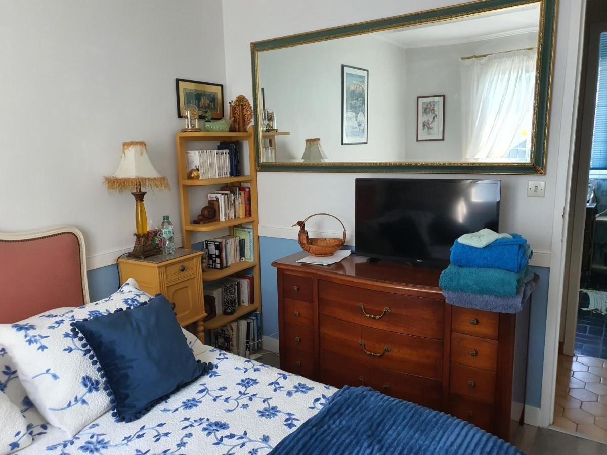 Le Petit Manoir Bed & Breakfast Vaux-sur-Mer Exterior photo